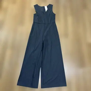 UNIQLO V넥 점프 수트 다크 그레이