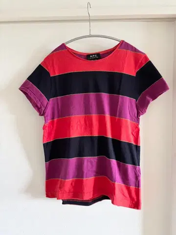 A.P.C. 보더 반팔 T셔츠 S사이즈