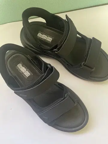 미사용급 SKECHERS Swift Fit 샌들 블랙 26cm