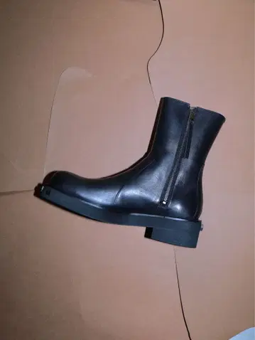 OUAT BLACK ASTRO ZIP BOOTS 41