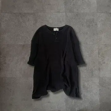 Archive 00s y2k Fade Henley Thermal tee
