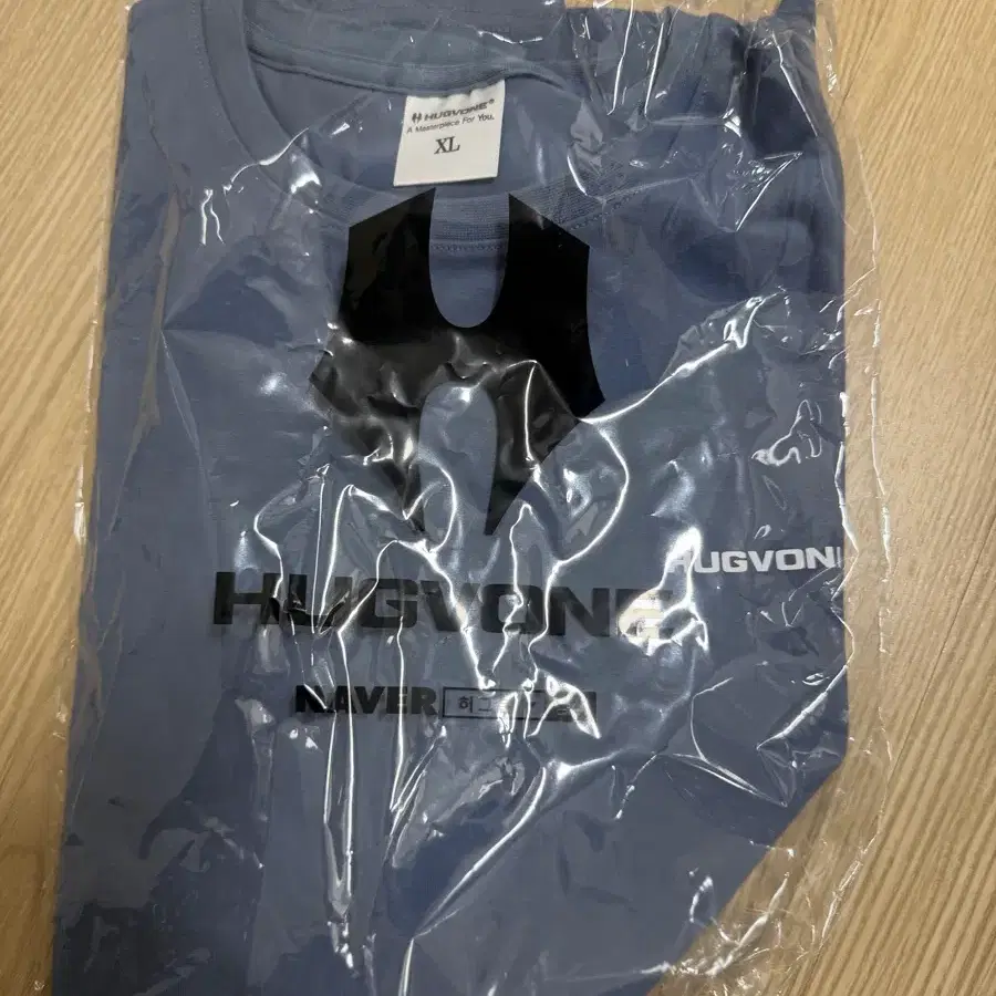 (새상품)허그본 라이트블루 머슬핏 반팔 티셔츠 xl