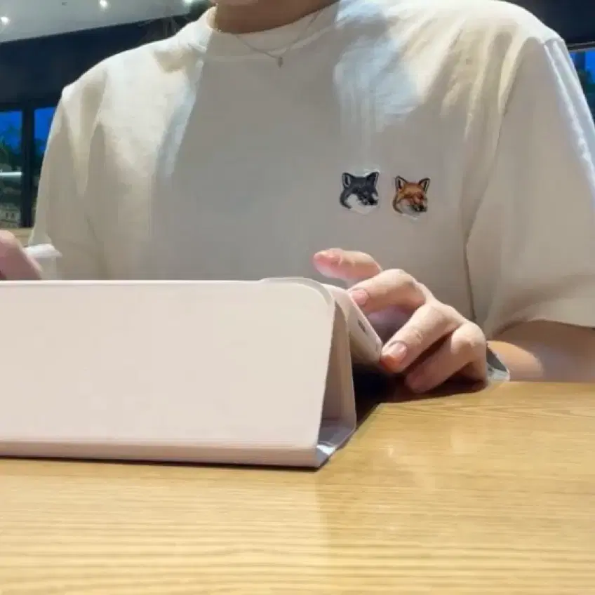 메종키츠네 폭스헤드 반팔티