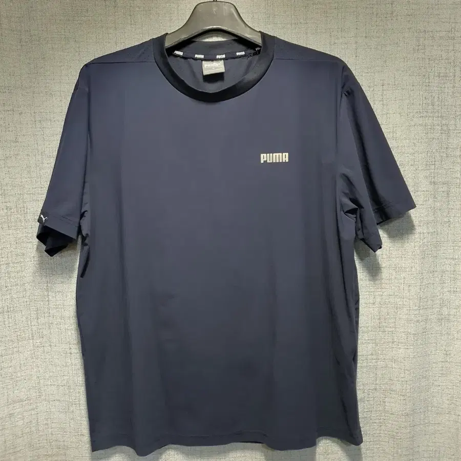 푸마 기능성 메쉬 반팔 티셔츠 XL