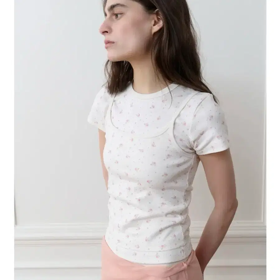 더포르타 ESSENTIAL LOGO TEE, CREAM FLOWER