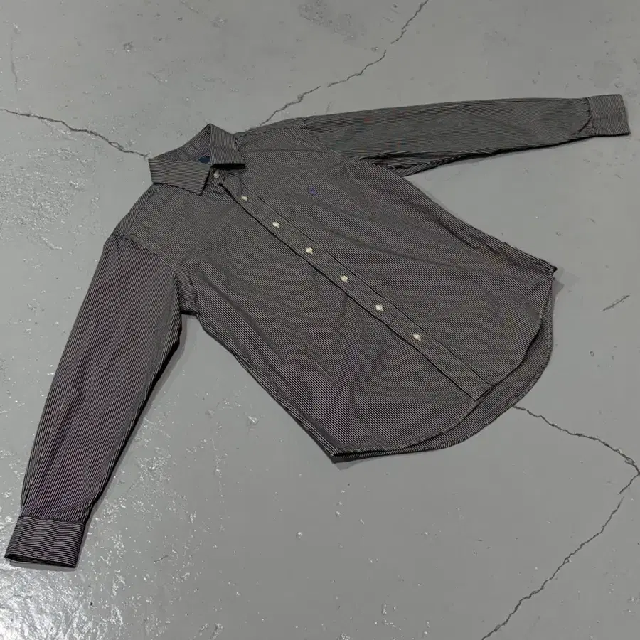 폴로 랄프로렌(PoloRalphLauren) 블랙 스트라이프 셔츠