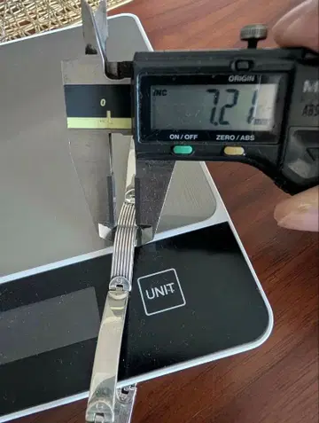 실버 컬러 메탈 벨트 남성용 팔찌
