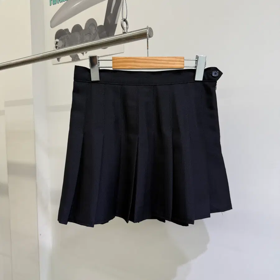 AMERICAN APPAREL (Made in USA) 플리츠 미니스커트