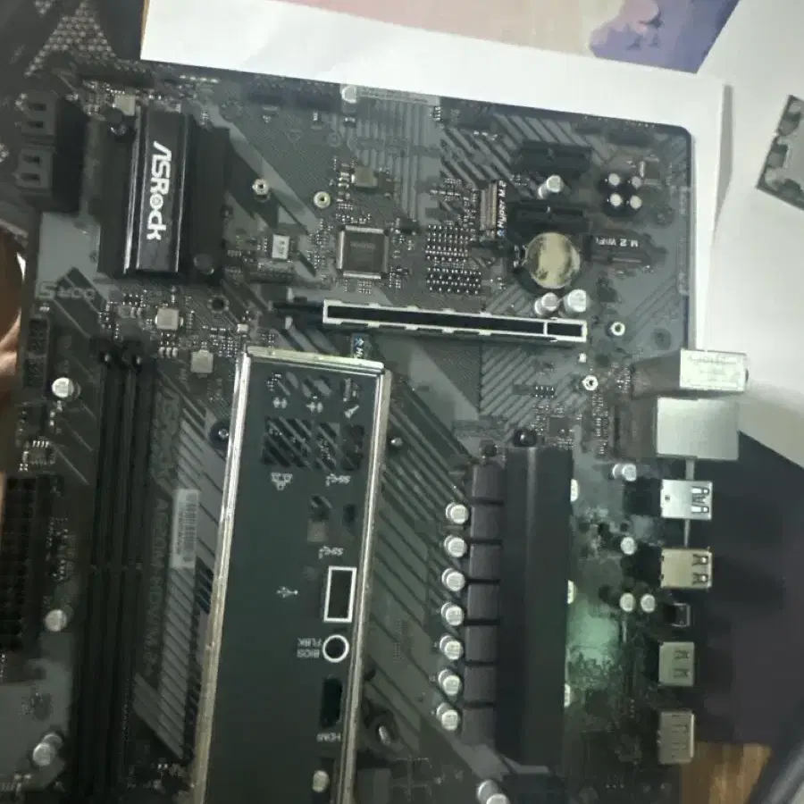 ASRock A620M-HDV/M.2+ 에즈윈