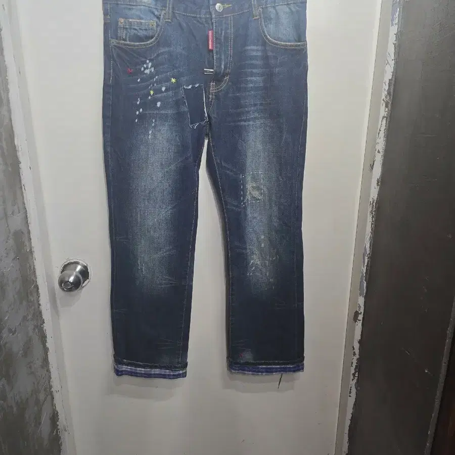디스퀘어드2 청바지 남성 빈티지 워싱 스플래시 프린팅