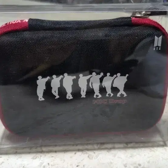 BTS 마이크 드롭 파우치