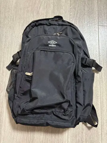 UMBRO 블랙 백팩