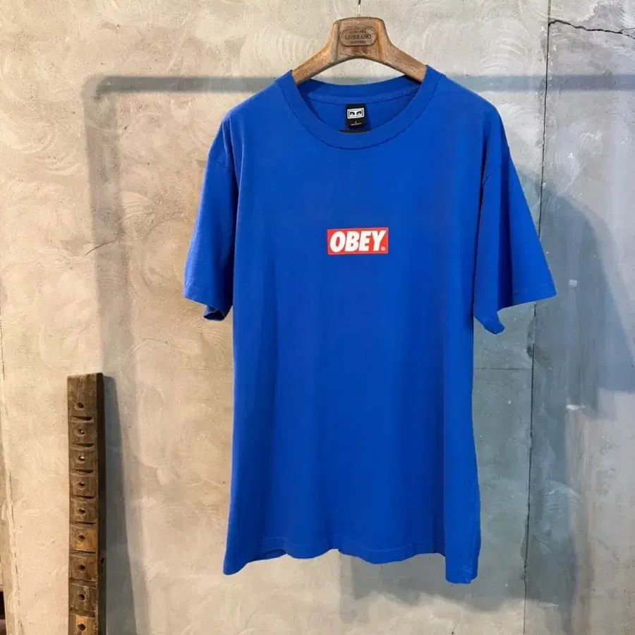 오베이 반팔티셔츠 남성100