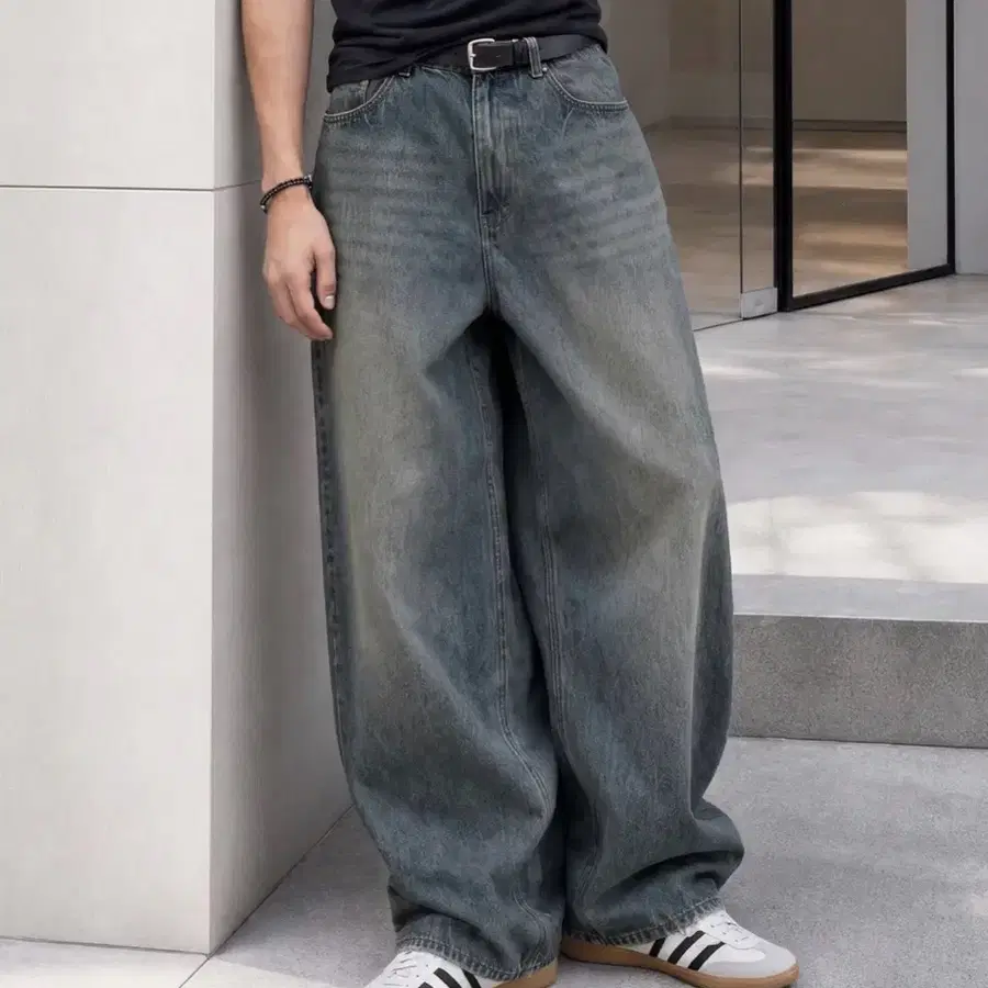 데미지 워시드 데님 팬츠 미디엄 블루