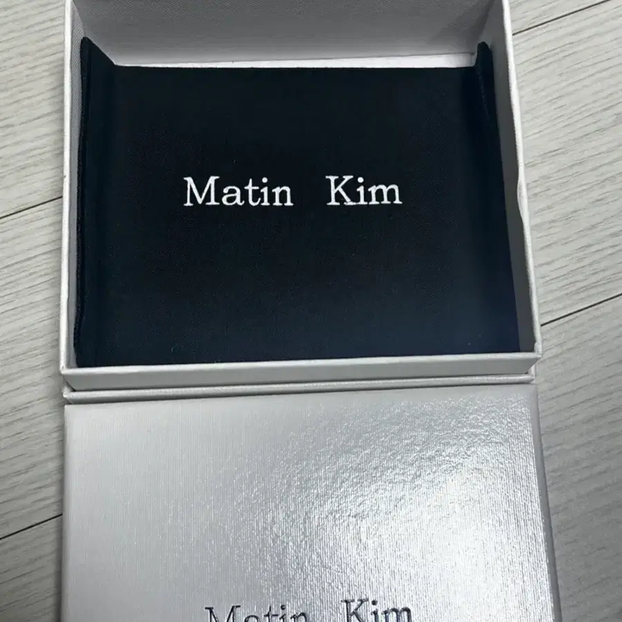 마뗑킴 카드지갑 상자