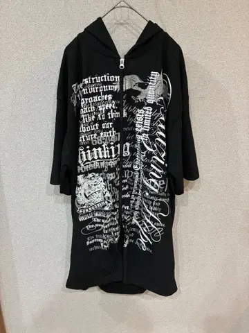 y2k 영문 프린트 반팔 블랙 헤이세이 갸루 블랙 무늬 punk 스타일