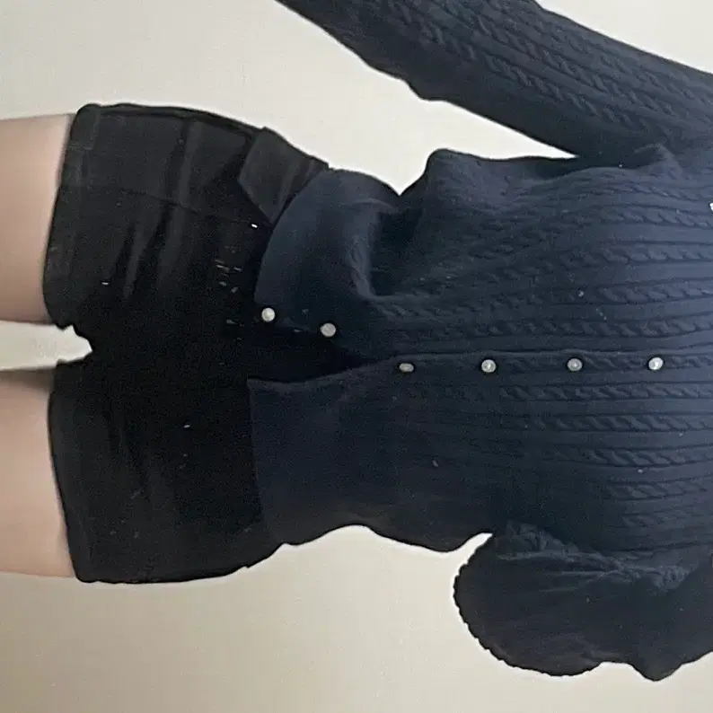 폴로 가디건 네이비 (큐알 찍힙니당)
