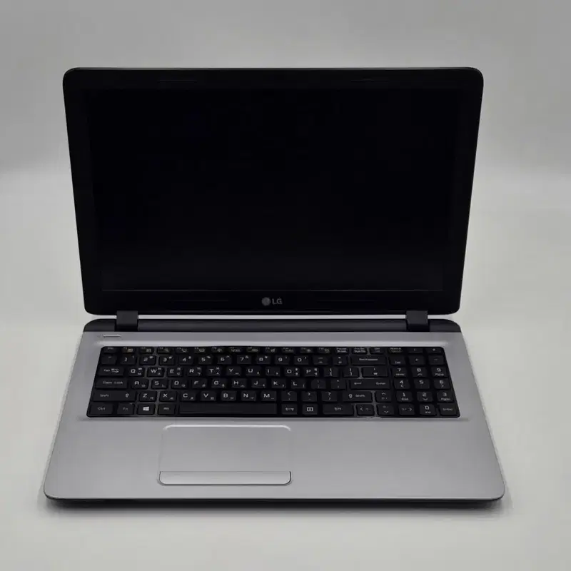 LG i5-6200U/8G/삼성 M.2 256 노트북 판매합니다.