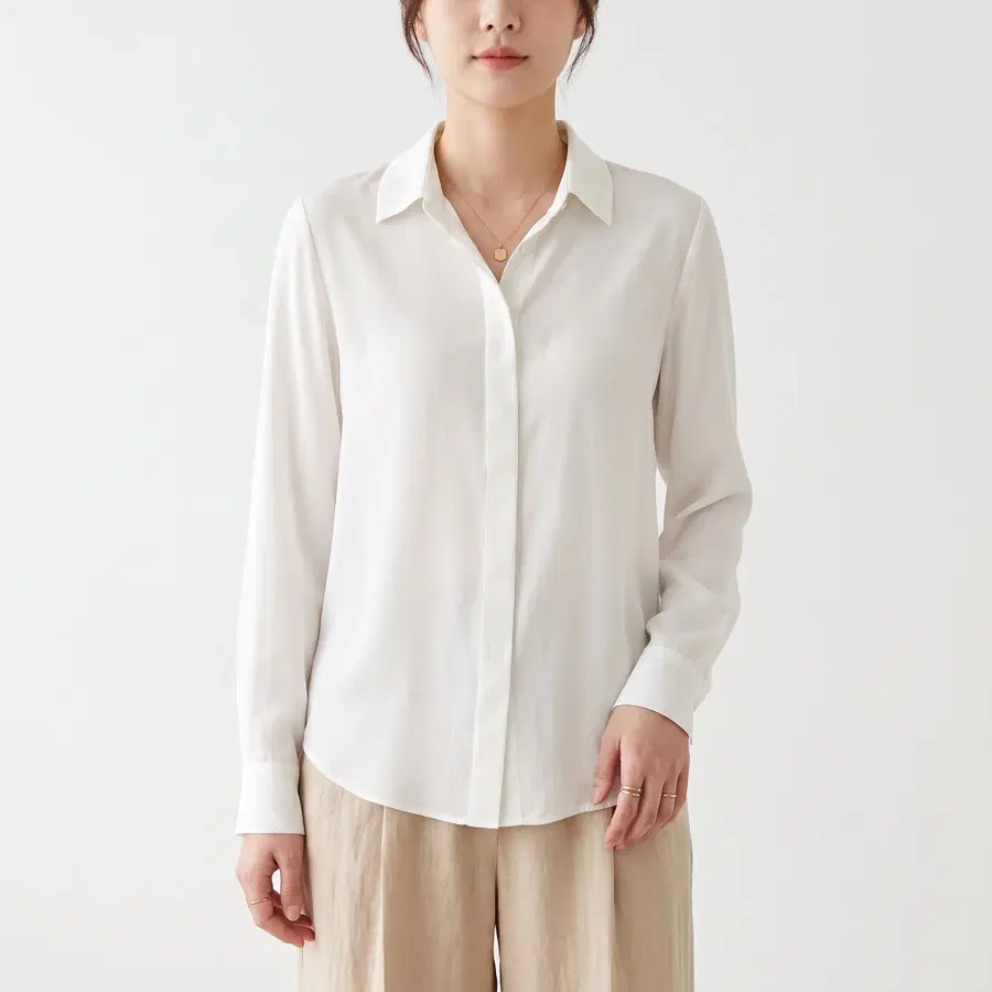 로만티카소울 화이트 실크 블라우스 S