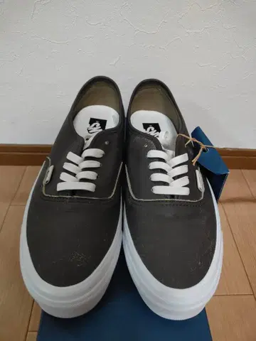 VANS Vault Lx Authentic 44 Aged Leather