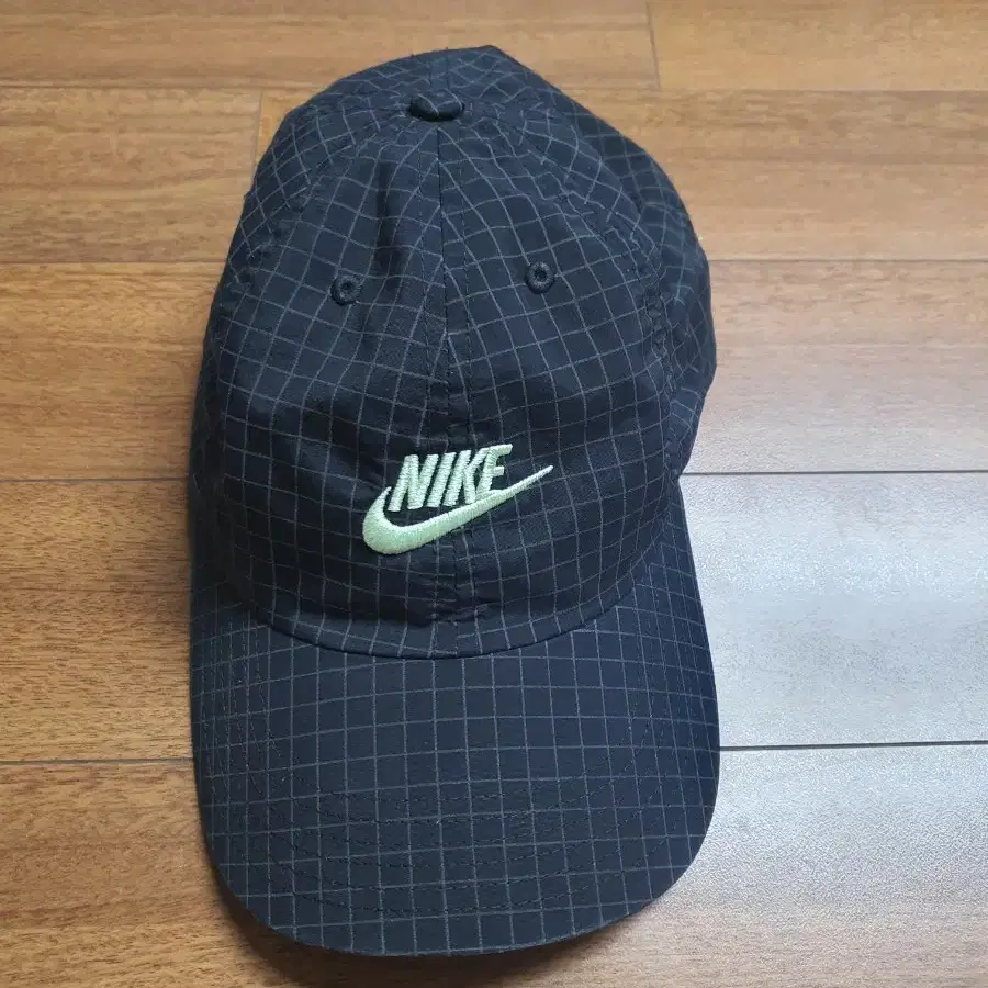 나이키 체크 패턴 볼캡