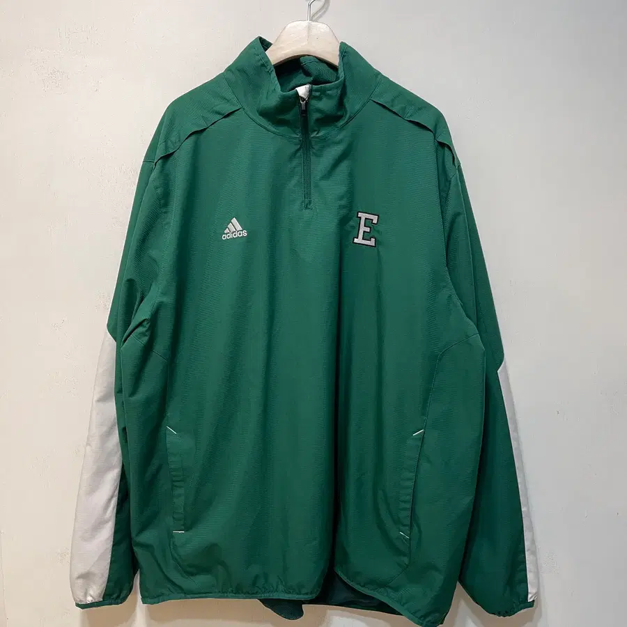 아디다스 NCAA 이스턴 미시간Eastern Michigan 반집업 웜업