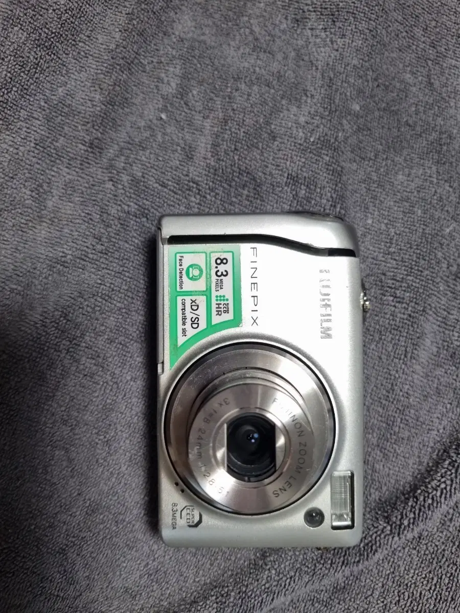 후지필름 파인픽스 F40fd