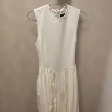 ZARA 슬리브리스 롱 원피스 화이트 XS