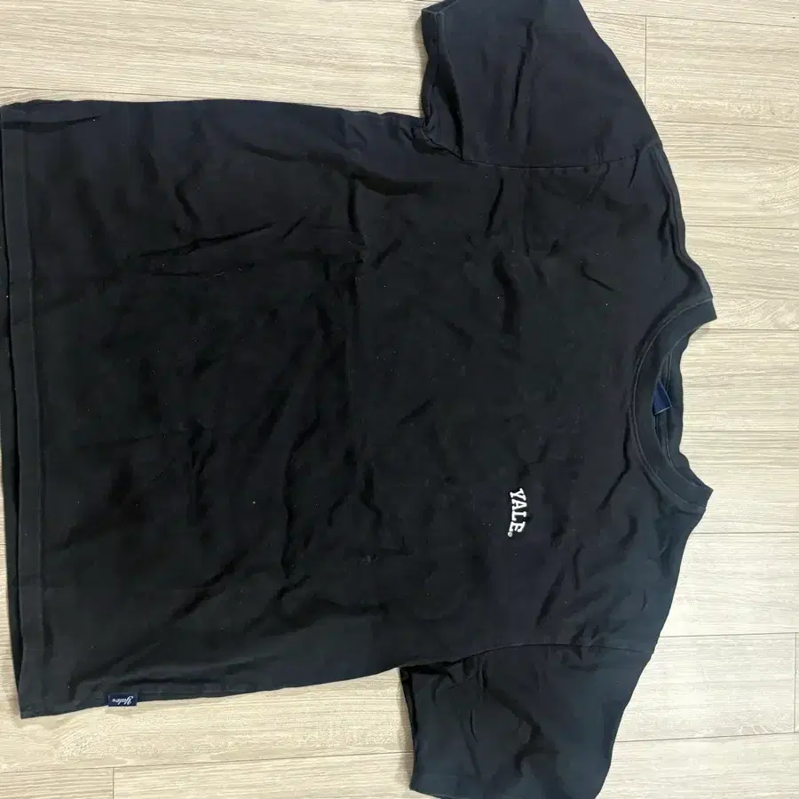 예일 반팔 티셔츠