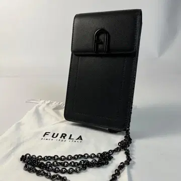 미사용품 FURLA 스마트폰 숄더백 FLOW 가죽