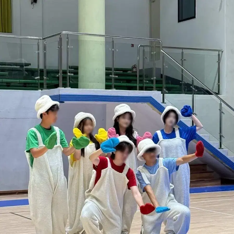 할인특가 20000원 캔디의상대여 +모자 +장갑포함