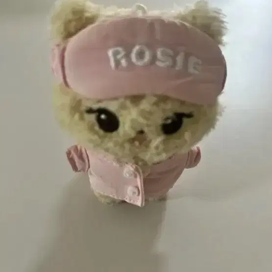로제 인형