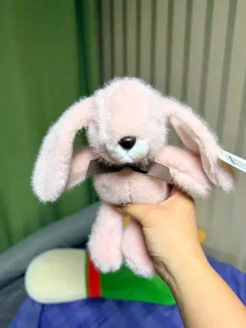 핑크색 토끼 인형 나비 넥타이  키링