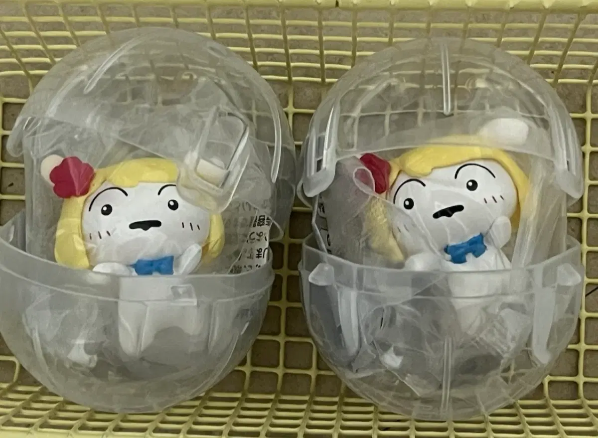 반다이 크레용 신짱 갸루짱구 흰둥이 가챠