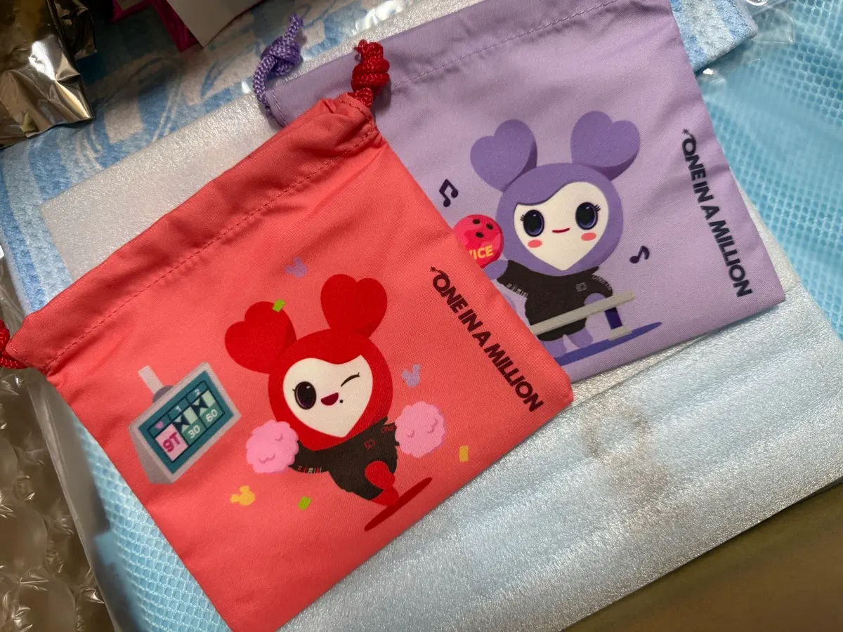 트와이스 라부리 파우치 사나 채영 샤부리 챙부리
