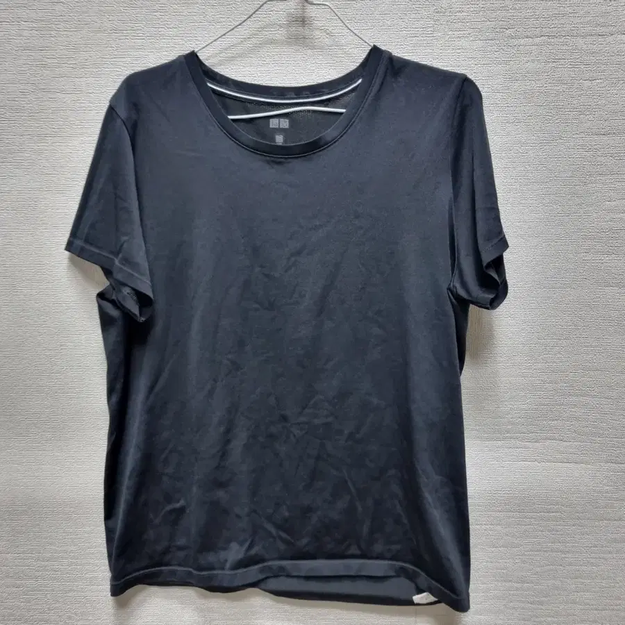 자205 유니클로 반팔티셔츠
