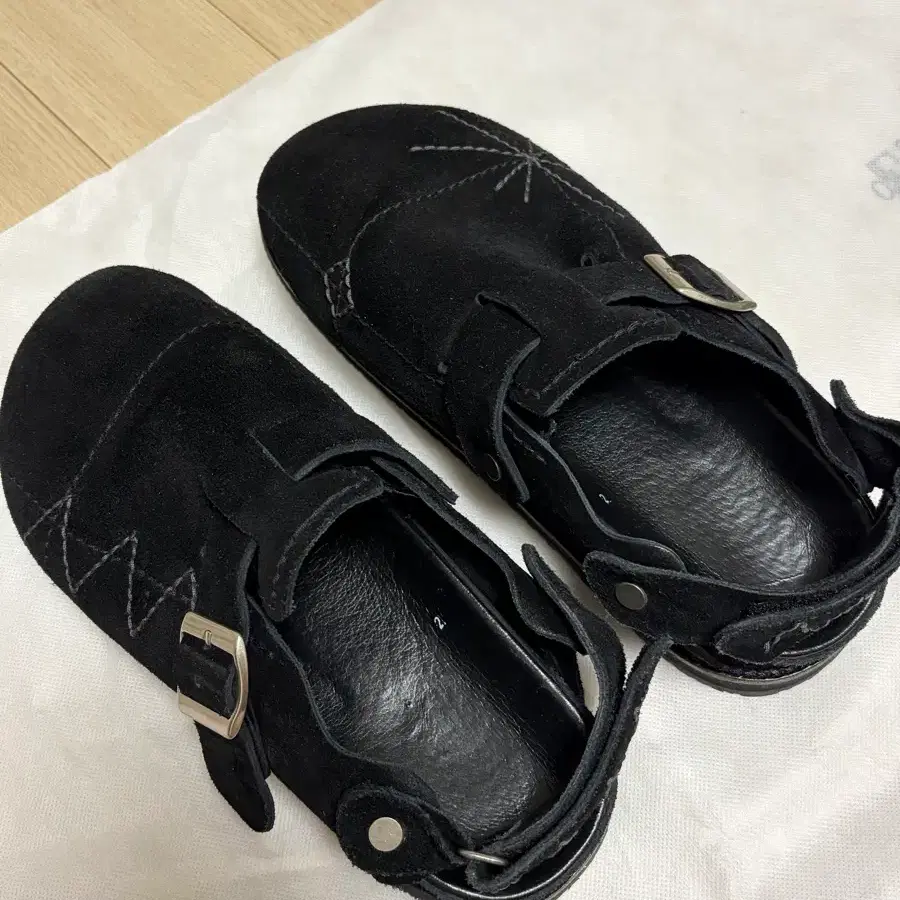 [2] 폴리테루 슬라이더 슈즈 블랙