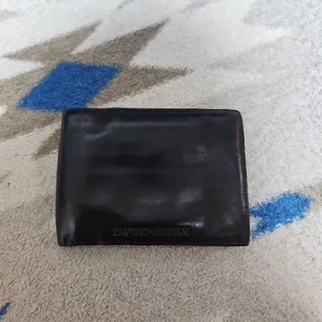 EMPORIO ARMANI 이단 접이식 지갑 블랙
