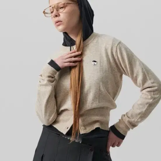 비욘드 클로젯 니트 가디건 베이지