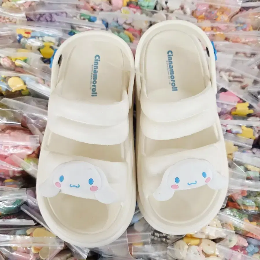 시나모롤 샌들 아이보리 슬리퍼 240~245mm
