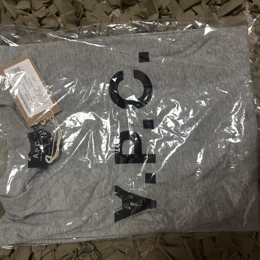 (새상품) 아페쎄 A.P.C 반팔 M