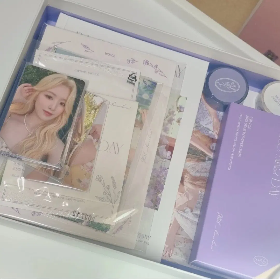 아이들 시즌그리팅 구성품 그대로 팔아요