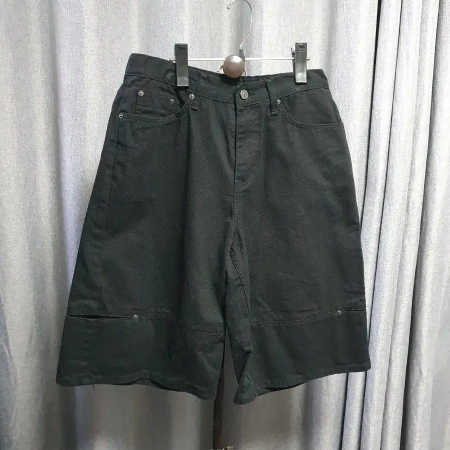 M카펜더 버뮤다 팬츠