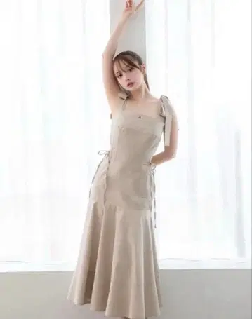 andmary Ann ribbon dress beige
