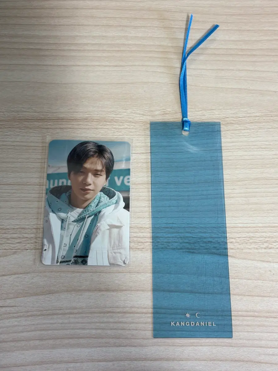 강다니엘 CYAN 앨범 포카 + 책갈피 일괄 판매