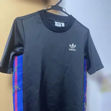 adidas 반팔 티셔츠 블랙