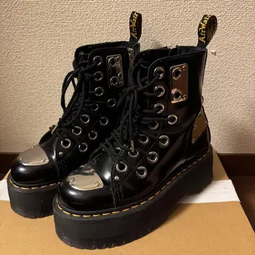 Dr.Martens JADON MAX REBEL 닥터마틴 통굽