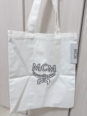 MCM 토트백 화이트 페이즐리 무늬