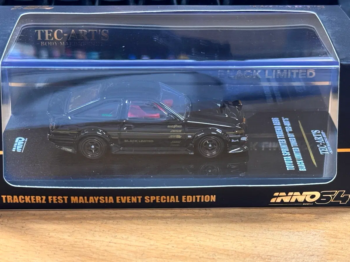 이노64 스페셜 에디션 1:64 토요타 스프린터 트레노 AE8