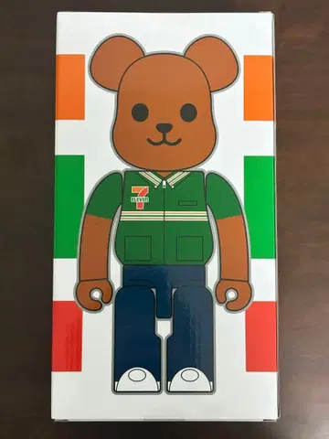 BE@RBRICK 세븐일레븐 베어브릭 400%